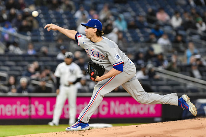 Jacob deGrom’s electric return has Rangers catcher calling him a ‘video game’ on the mound