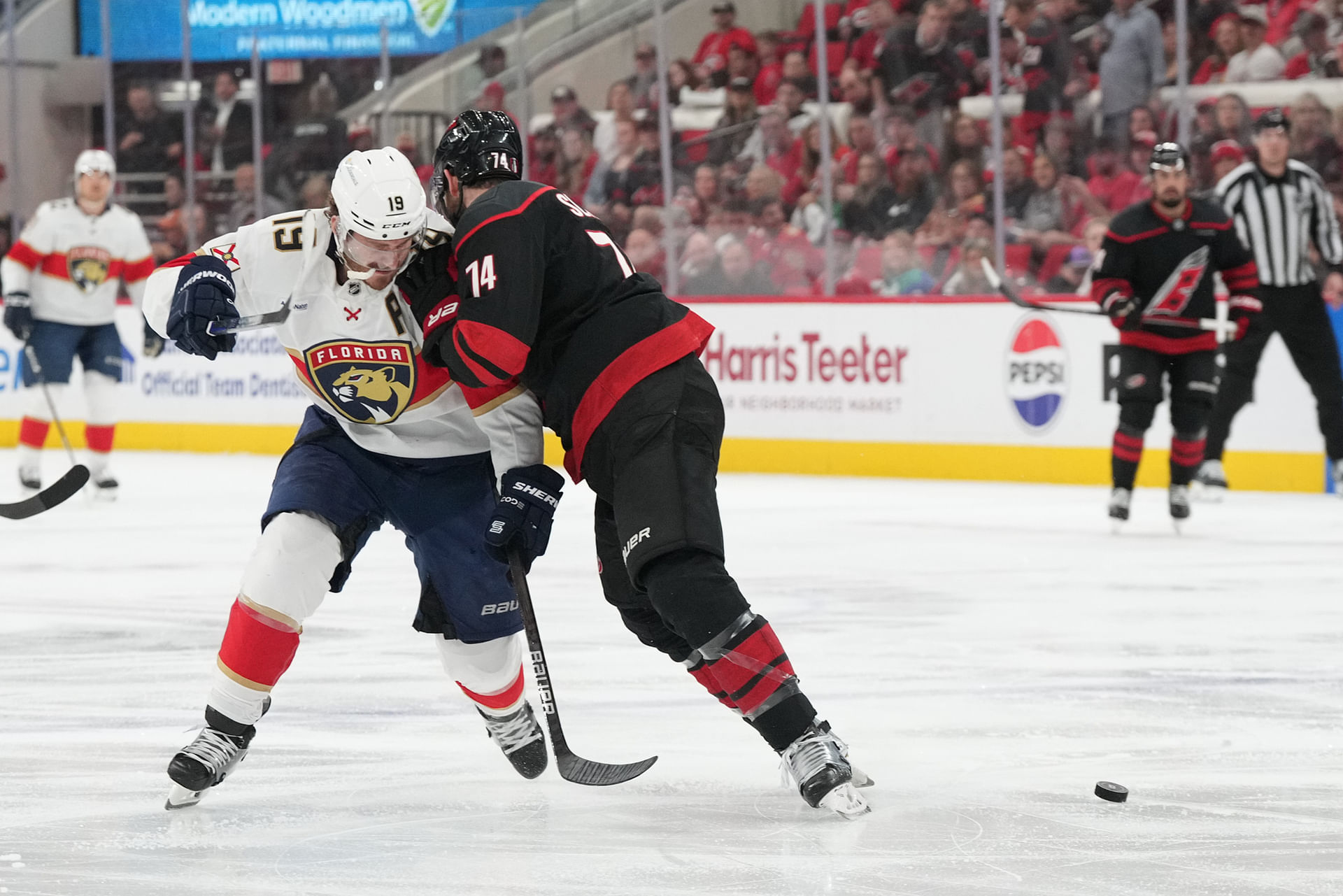 NHL: Stanley Cup Playoffs-Florida Panthers at Carolina Hurricanes - Source: Imagn