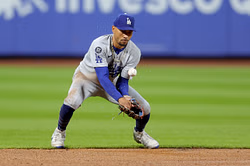 Why did Dodgers scratch Mookie Betts from lineup vs. Yankees? Everything we know about player’s injury