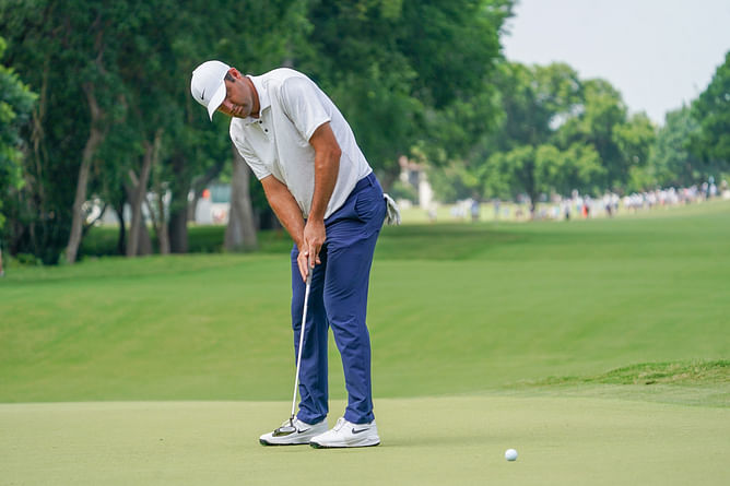How did Scottie Scheffler perform in Round 3 of the 2025 Charles Schwab Challenge?