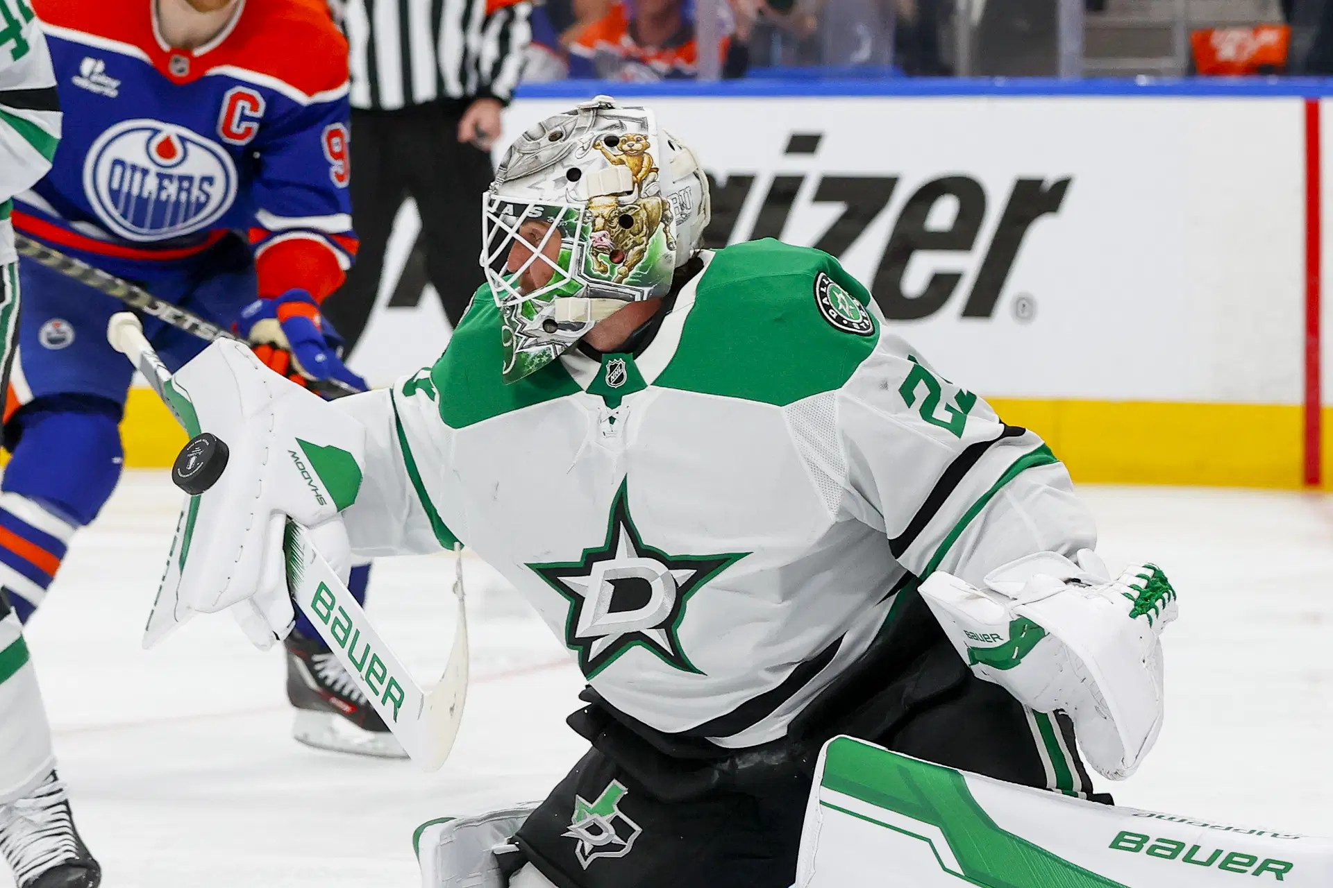 NHL analyst expects "damage control" from Stars after claiming Jake Oettinger is "pissed off" for Game 5 goalie pull