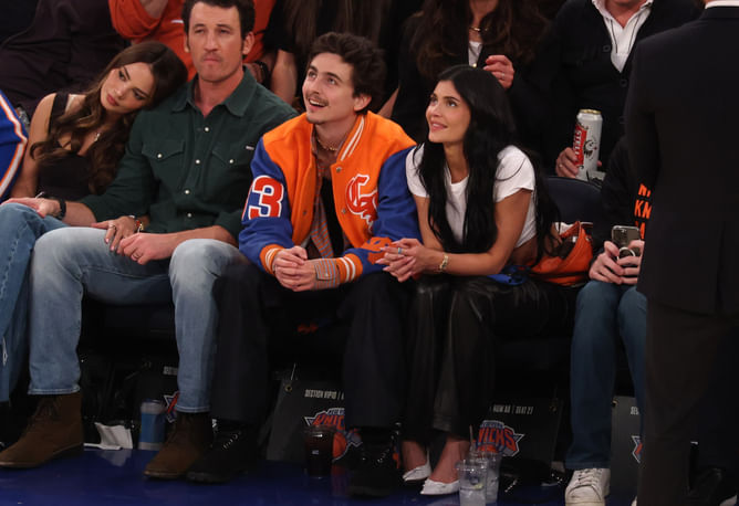 Timothee Chalamet with GF Kylie Jenner & other stars spotted courtside for Knicks vs Pacers showdown