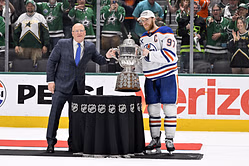 Oilers' Connor McDavid explains his intent behind shocking act after becoming Western Conference champions