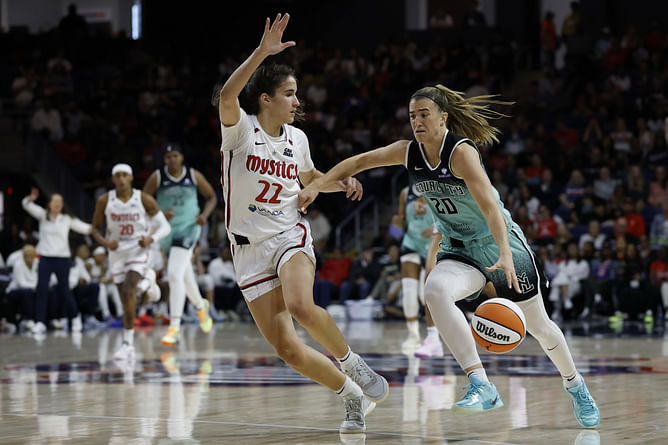 "Saw a lot of myself in her" - Sabrina Ionescu makes feelings clear on $247,688 rookie