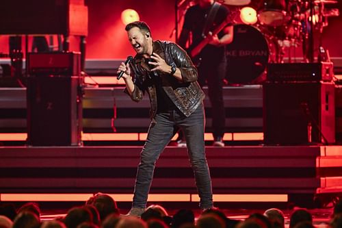 The 58th Annual CMA Awards - Show - Source: Getty