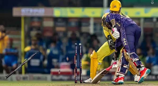 MS Dhoni stumps a sloppy-looking Sunil Narine for 26 with his brilliant presence of mind in KKR vs CSK IPL 2025 match [Watch]