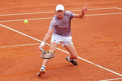 Quinn plays a volley in the Barcelona Open - Source: Getty