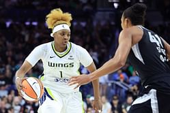 NaLyssa Smith hails Paige Bueckers amid Caitlin Clark comparison: "Been great a leader so far"