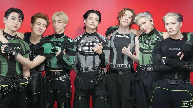 “Always and forever”- Fans emotional as Rajamangala turns green with GOT7’s full reunion in Thailand after 6 years with song debuts, & more
