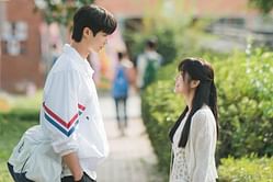 "MANIFESTING A WOOHYE REUNION"- Fans react as Byeon Woo-seok & Kim Hye-yoon win the PRIZM Popularity prize at the 2025 Baeksang Awards