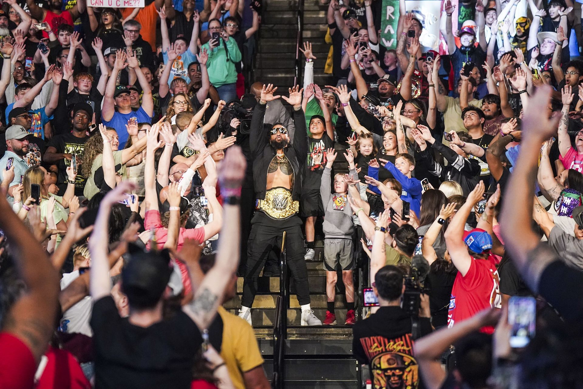Monday Night RAW - Source: Getty