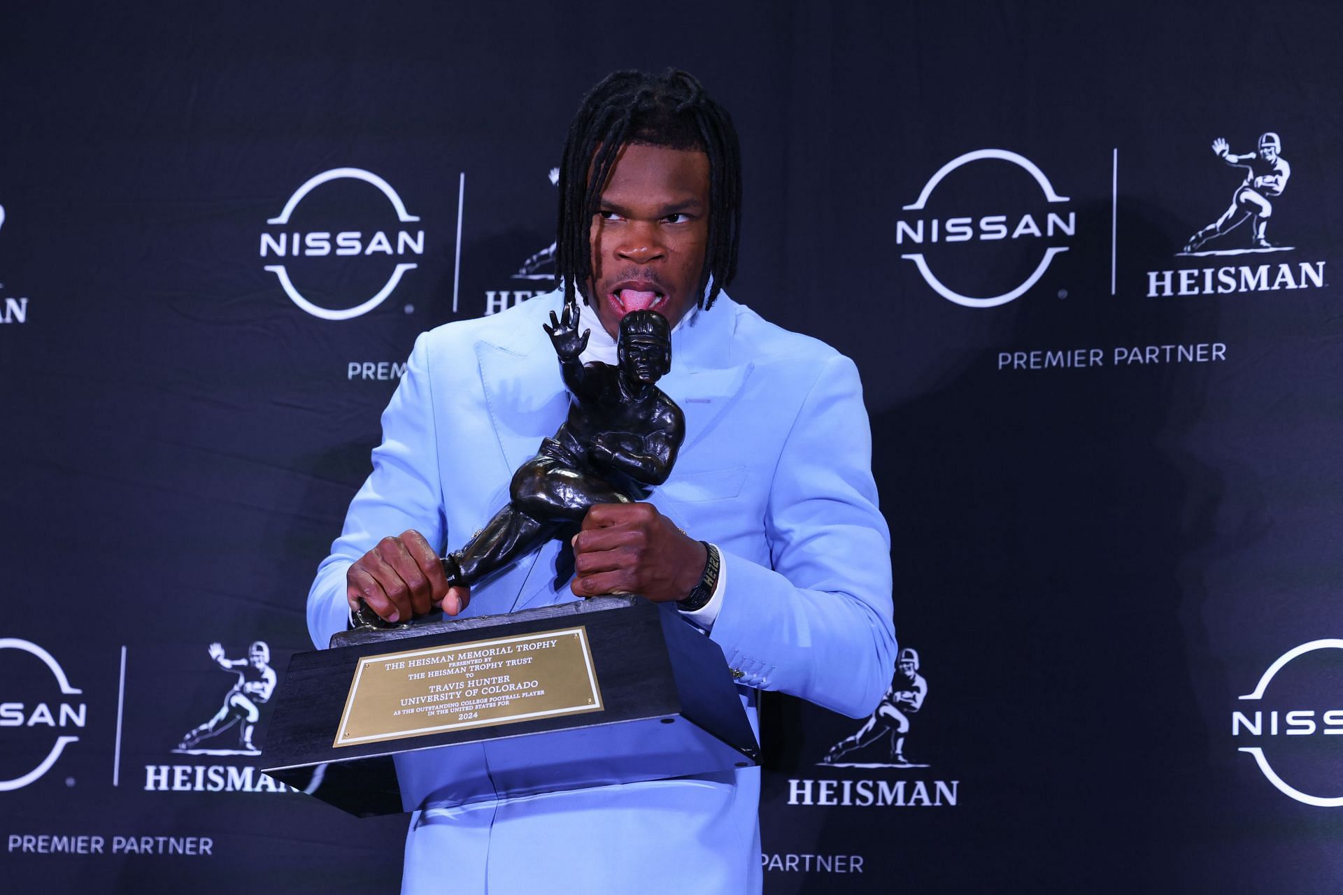 COLLEGE FOOTBALL: DEC 14 Heisman Trophy Ceremony - Source: Getty