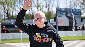 Mark Martin in agreement with fans’ “cruel cycle” allegation against NASCAR