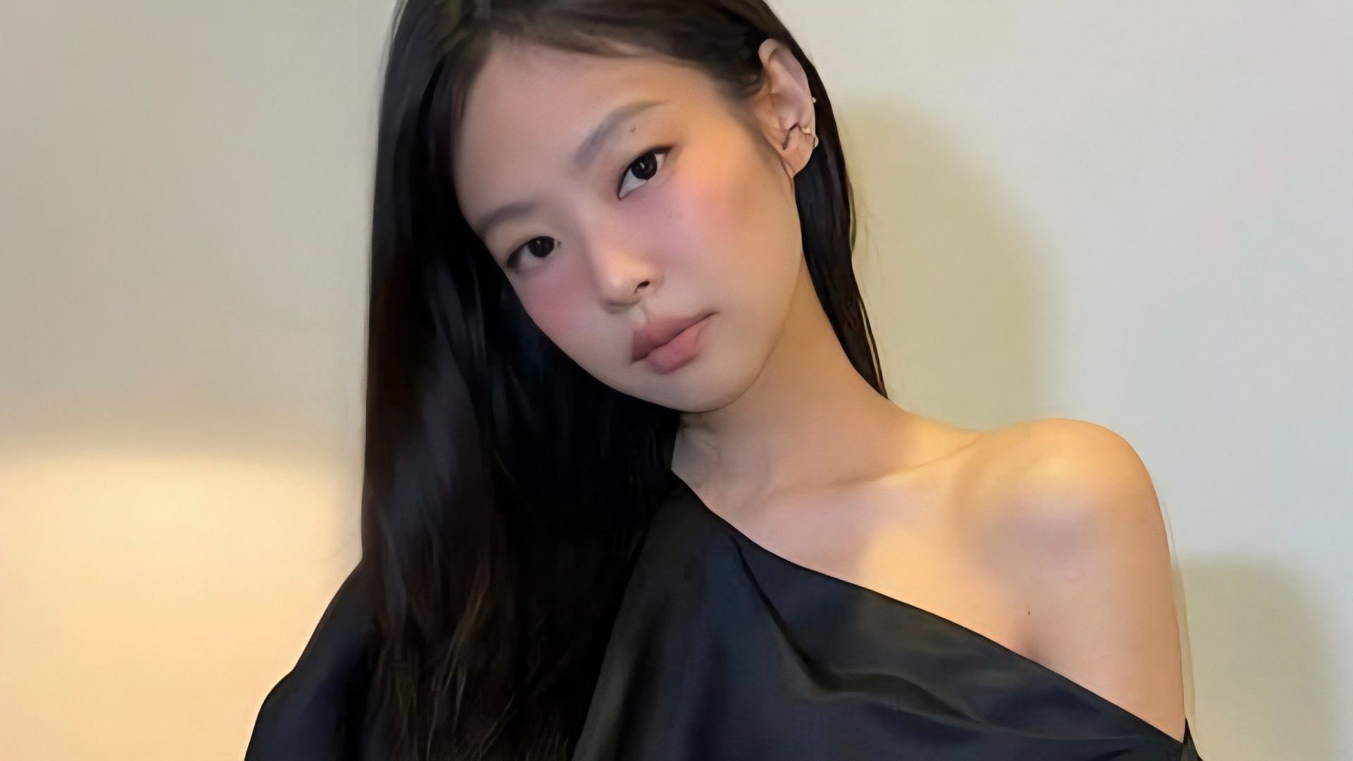 BLACKPINK&rsquo;s Jennie (Image via Instagram/@jennierubyjane)
