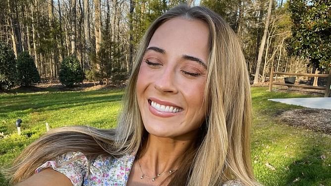 Erin Blaney melts hearts with a selfie wearing cowboy hat