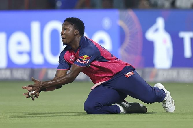 Kwena Maphaka pulls off another excellent catch to end Ayush Mhatre's onslaught in CSK vs RR IPL 2025 match [Watch]