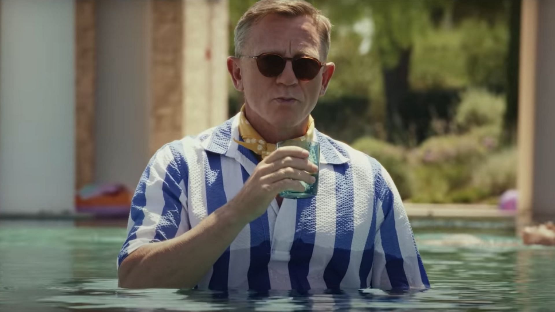 Craig in Glass Onion (Image via YouTube/Netflix)