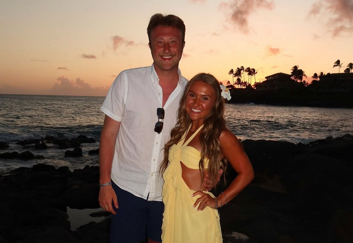 Maisie Boesiger and her boyfriend Nolan Schwarting pose for a picture in Hawaii - Source: @maisieboesiger/Instagram