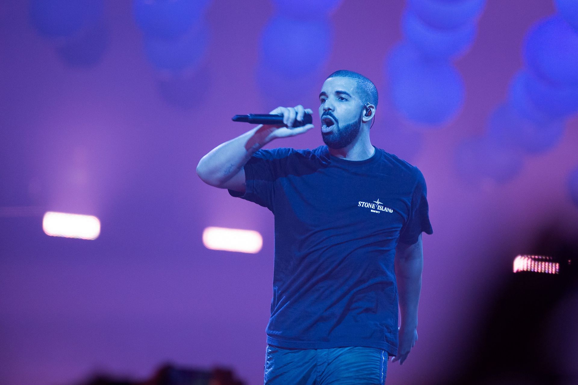 Drake Performs At  l