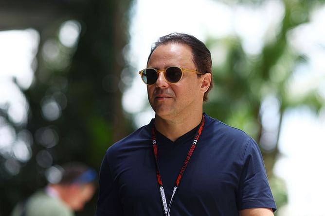 Felipe Massa reacts to Alpine boss Flavio Briatore being criticised by F1 YouTuber