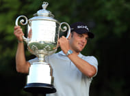 Martin Kaymer lifts the 2010 PGA Championship trophy Image Source: Imagn