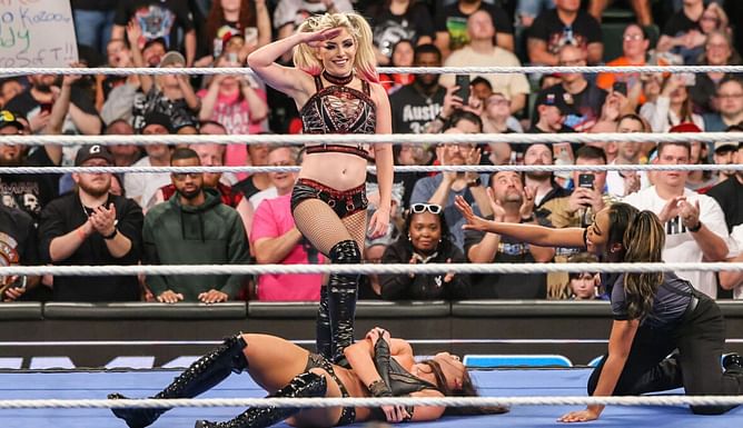 WWE SmackDown में पूर्व चैंपियन ने की धमाकेदार वापसी, दो स्टार्स को चित करके हासिल की जीत
