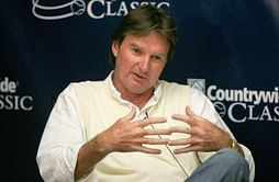 "My gut is hanging, my face is puffy, my eyes are bloodshot slits" - When Jimmy Connors called his mom for help after gaining weight amid personal low