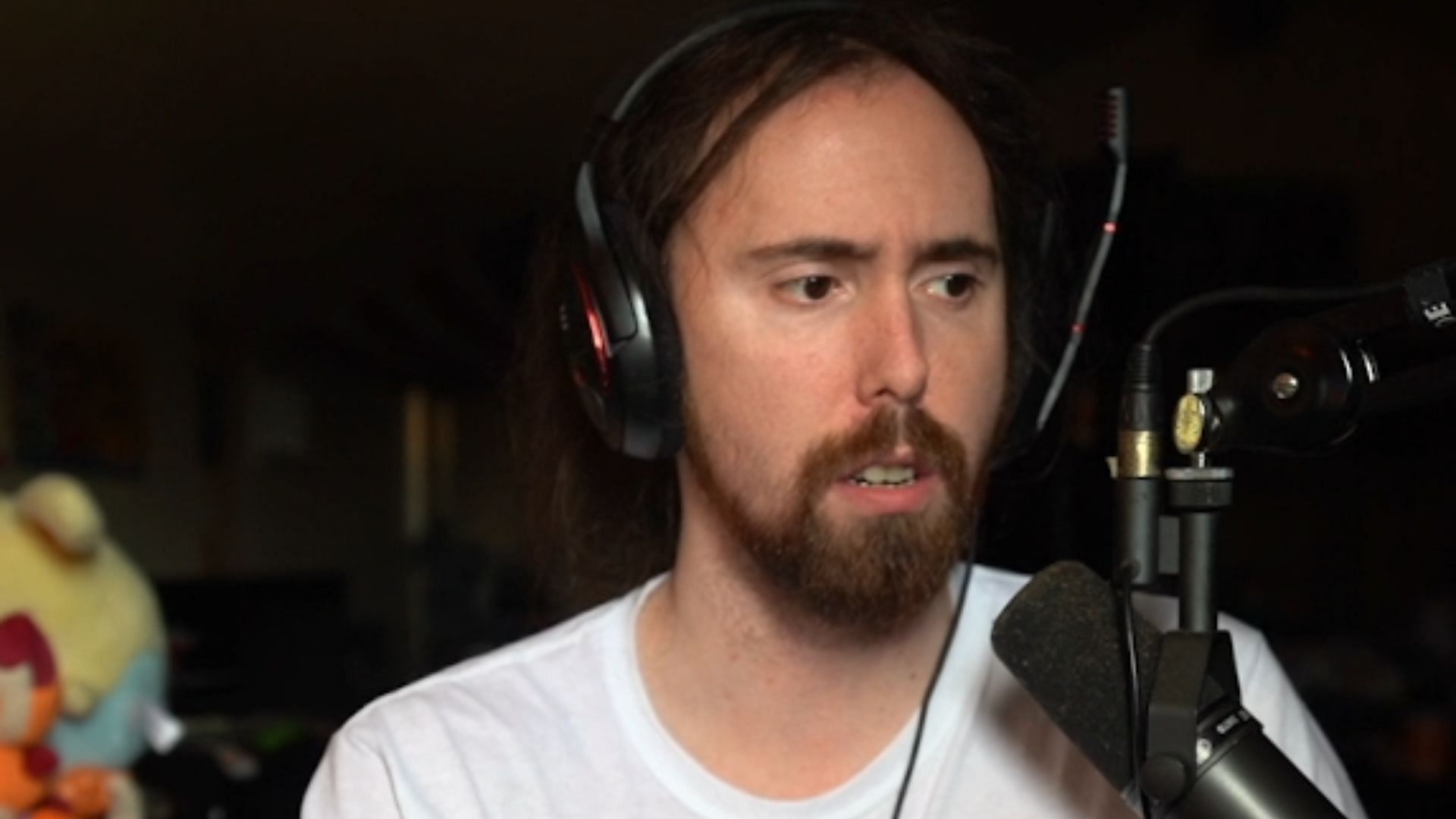 Asmongold has stated that he will soon begin multistreaming (Image via zackrawrr/Twitch)