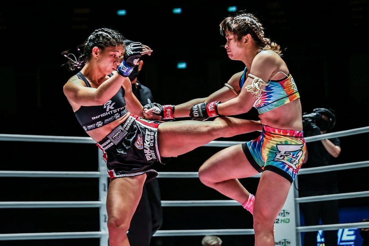 Allycia Hellen Rodrigues (left), Stamp Fairtex (right) [Photo via ONE Championship]