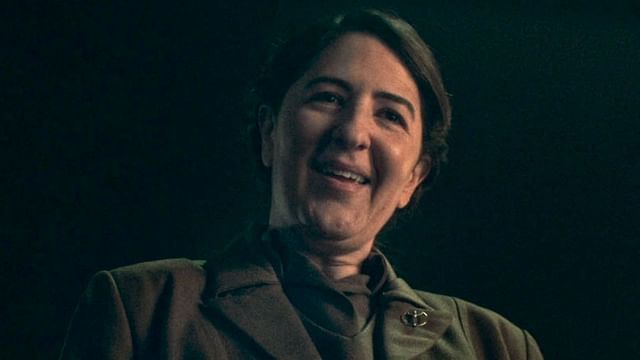 D&rsquo;Arcy Carden plays Aunt Phoebe in The Handmaid