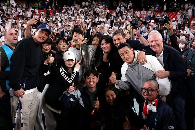 "New friends in town"– Fans surprised as actor Park Seo-joon appears at Son Heung-min’s UEFA victory amid the footballer's ongoing blackmail scandal