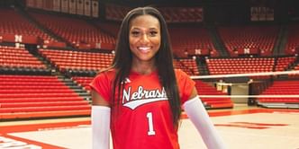 Nebraska Volleyball freshman Ryan Hunter shares glimpse from high school graduation ceremony as she receives loud cheer