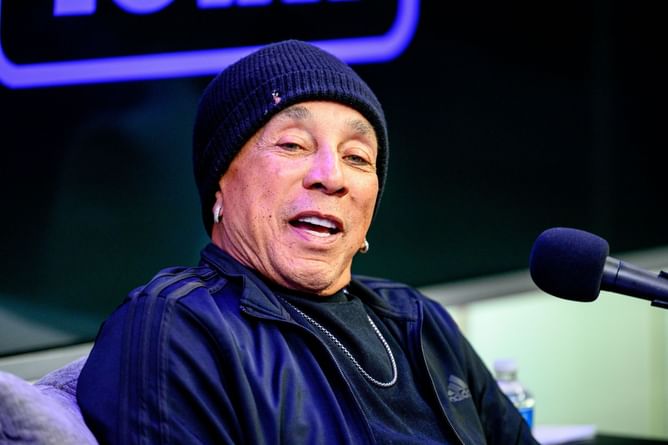 What is Smokey Robinson's net worth? Singer is facing a $50 million assault lawsuit from former employees