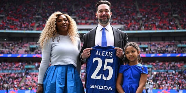 Serena Williams' husband Alexis Ohanian adorably preps daughter Olympia to  support Chelsea in Women's FA Cup final