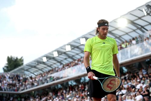 Stefanos Tsitsipas during his second-round match at the 2025 French Open (Source: Getty)