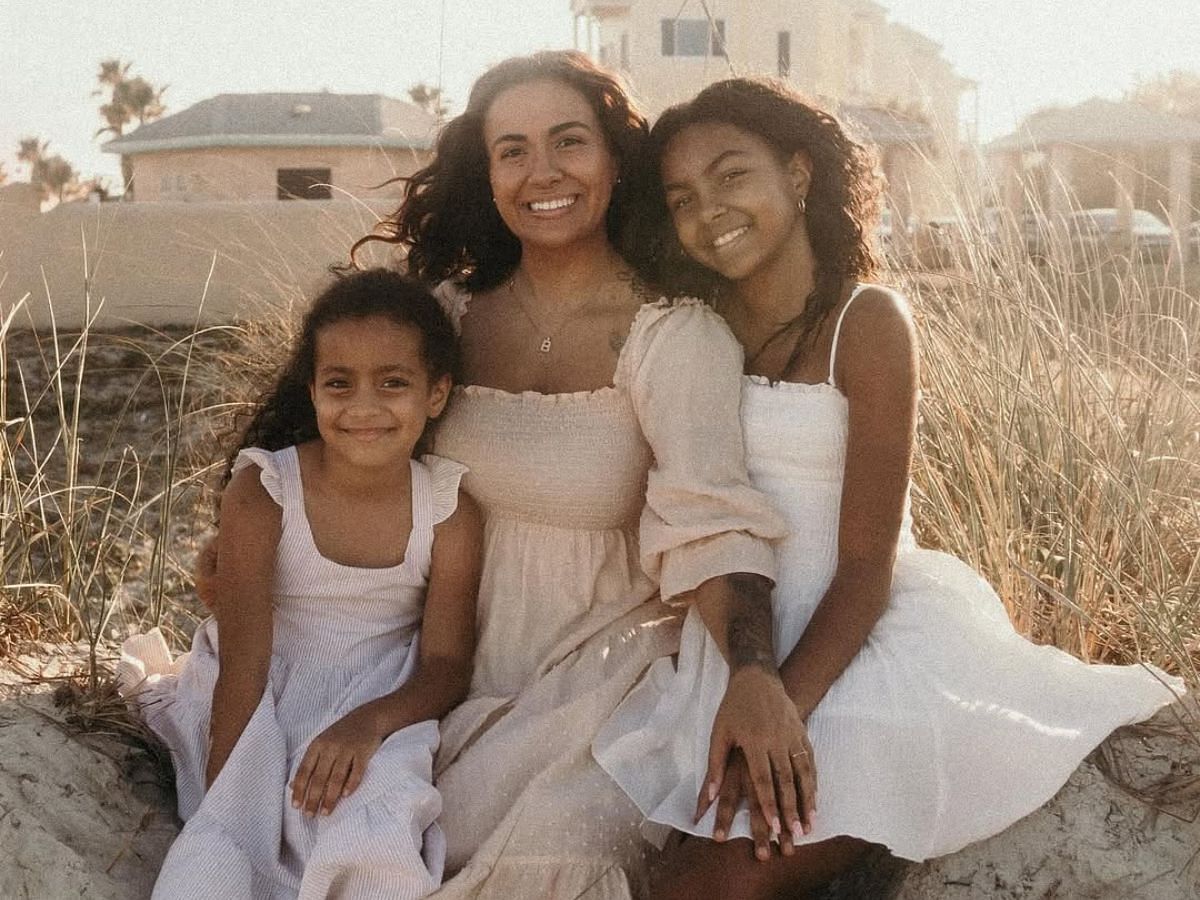 Briana from Teen Mom: The Next Chapter with her daughters (Image via Instagram/@_brianadejesus)