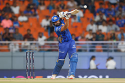 रोहित शर्मा का बड़ा कारनामा, IPL में पूरा किया खास तिहरा शतक; जबरदस्त रिकॉर्ड बनाने वाले पहले भारतीय