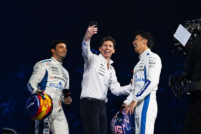 James Vowles caught in an awkward moment explaining why Carlos Sainz and Alex Albon's picture is on his desk but not his family