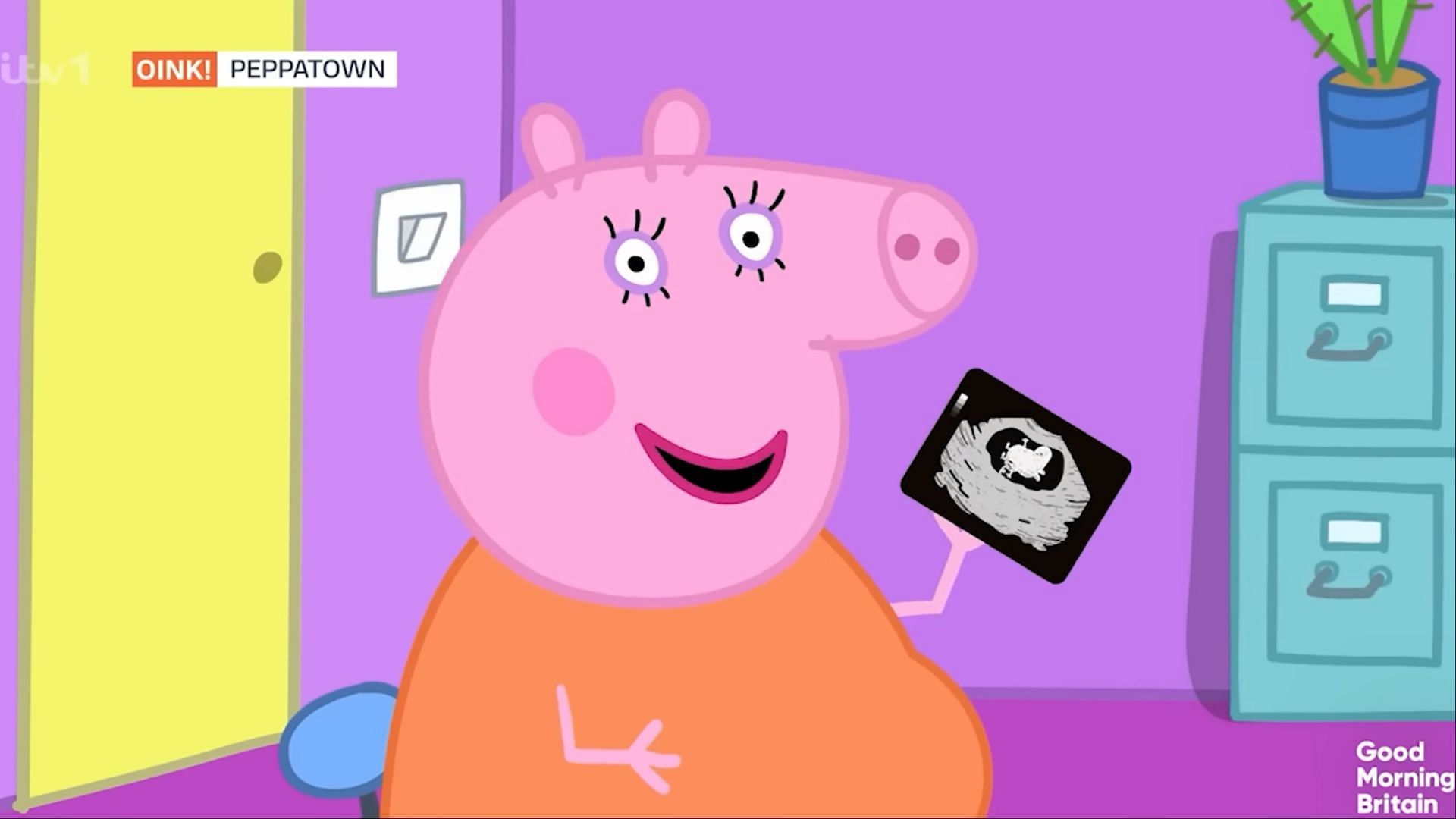 Mummy pig shared the news of her pregnancy on Good Morning Britan (Image via Good Morning Britan)