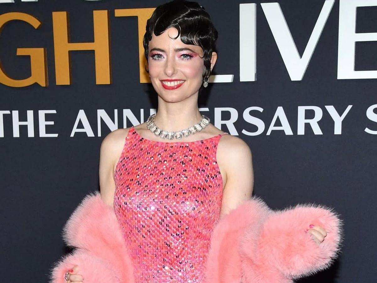 “Playing with my feelings”— Saturday Night Live fans react to the speculations of a cast member leaving the show