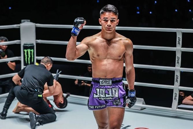 Johan Ghazali unsurprised by the clinical KO power he delivers in four-ounce gloves: "It felt right, it felt natural"
