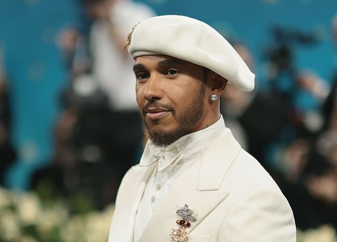 Hollywood actress Sofia Vergara drops 1-word verdict on Lewis Hamilton’s iconic Met Gala look