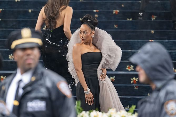 Kiyan Anthony's mom La La Anthony shares wholesome reaction as she spends time with NYC mayoral candidate Andrew Cuomo