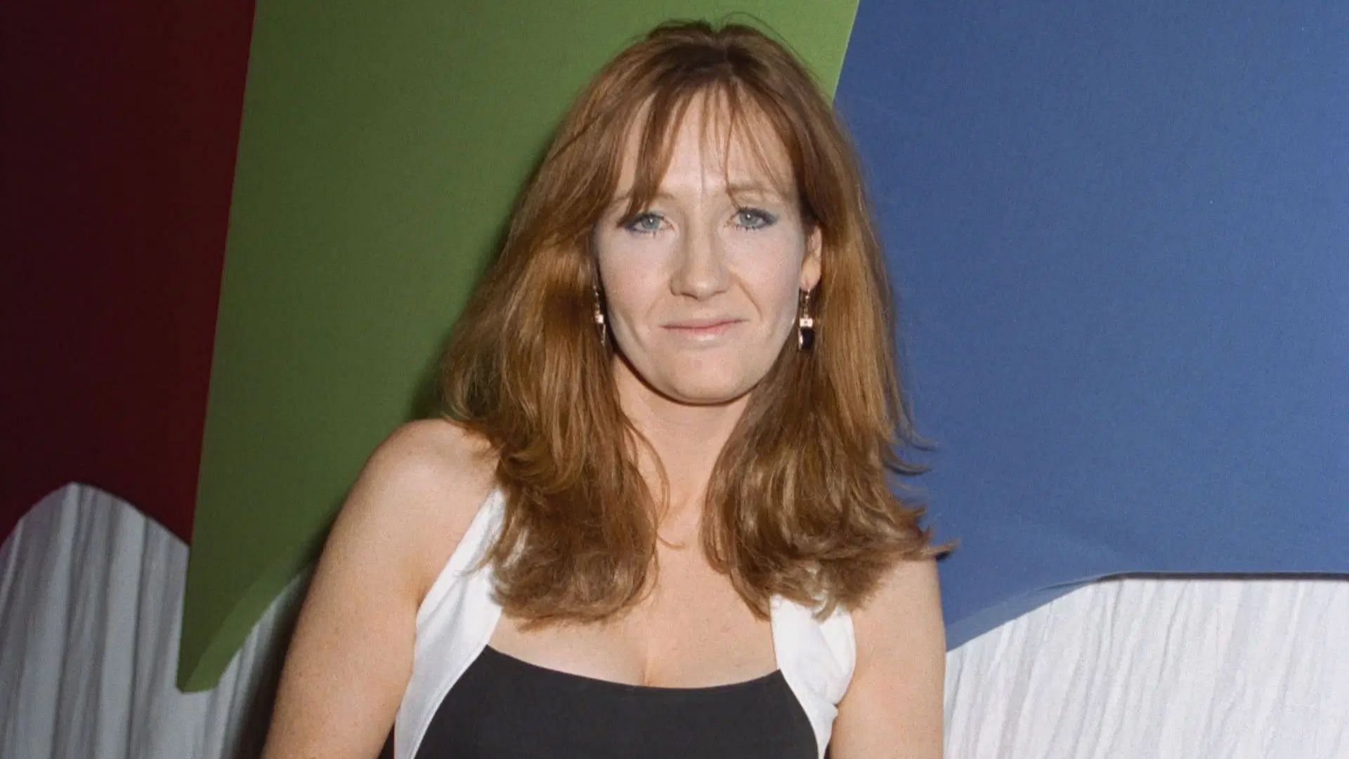 J.K. Rowling at the Whitbread Book Awards ceremony (Image via Getty)