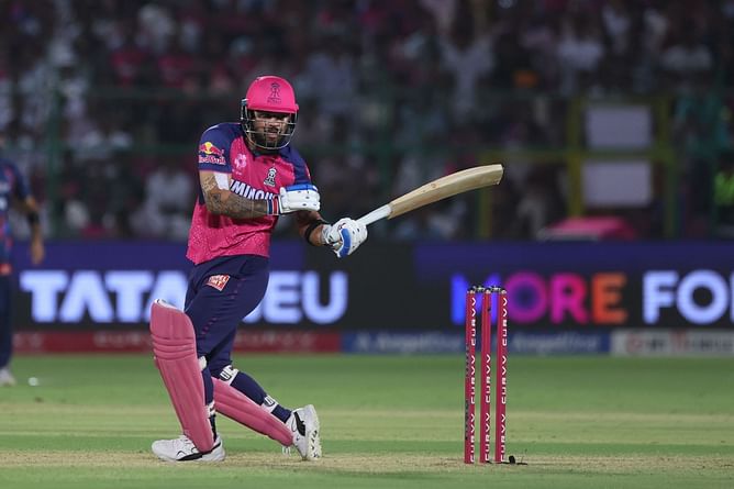 KKR vs RR: रियान पराग ने रचा इतिहास, लगातार 6 गेंदों में छह छक्के लगाकर मचाई तबाही; फिर भी राजस्थान को कोलकाता से मिली हार