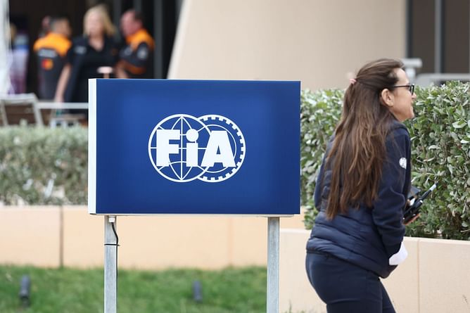 FIA open to scrapping cost cap in F1: “What’s the point of it?”