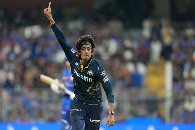 Gujarat Titans finally hold onto a catch as Suryakumar Yadav perishes for 35 in MI vs GT IPL 2025 game [Watch]