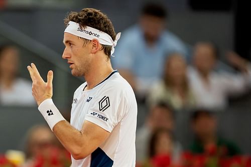 Casper Ruud in action at the Mutua Madrid Open Day Eleven - Source: Getty