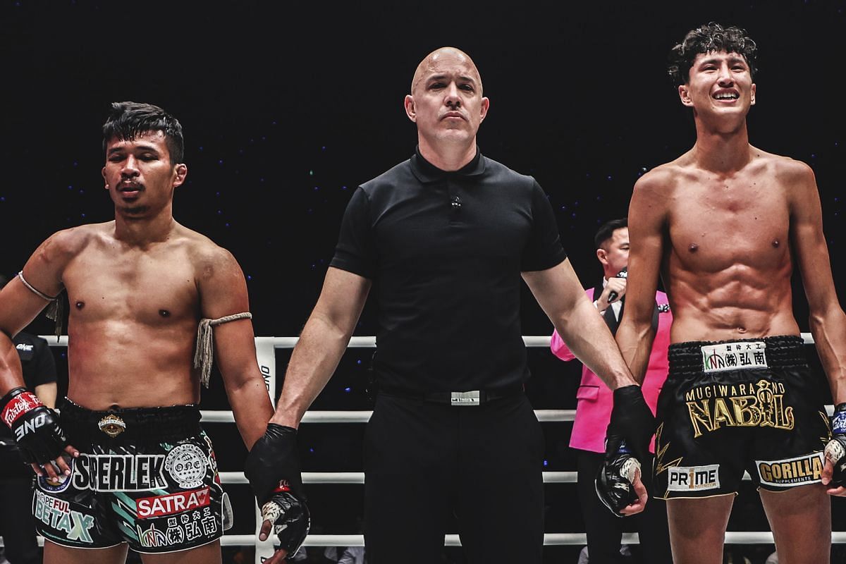(From left) Superlek Kiatmoo9 and Nabil Anane.