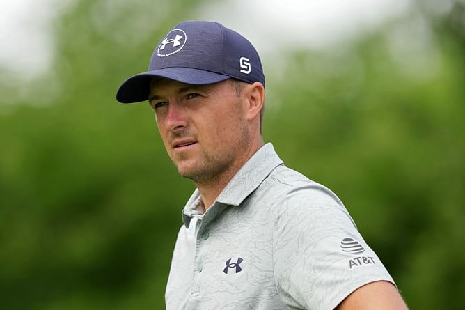 How did Jordan Spieth perform in Round 2 of the 2025 Memorial Tournament?